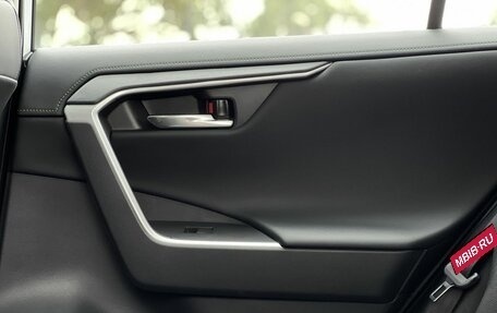 Toyota RAV4, 2025 год, 4 590 000 рублей, 31 фотография