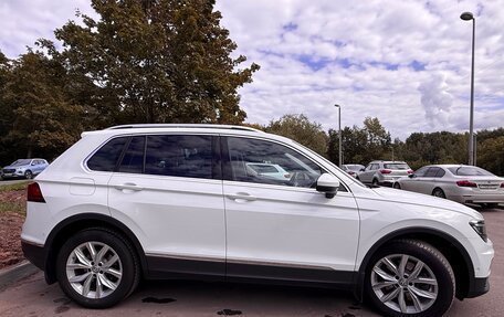 Volkswagen Tiguan II, 2019 год, 2 600 000 рублей, 4 фотография
