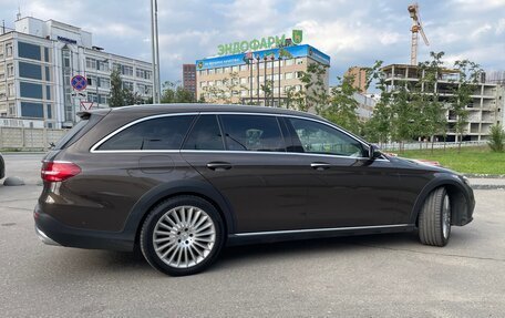 Mercedes-Benz E-Класс, 2017 год, 3 099 000 рублей, 6 фотография