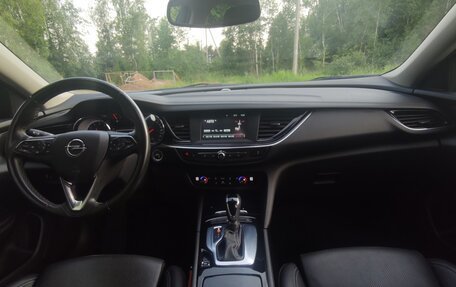 Opel Insignia II рестайлинг, 2020 год, 1 950 000 рублей, 9 фотография