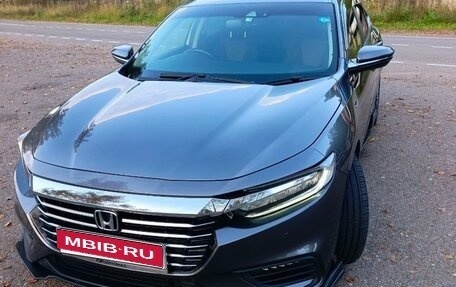 Honda Insight III, 2018 год, 2 290 000 рублей, 1 фотография