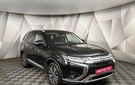 Mitsubishi Outlander III рестайлинг 3, 2018 год, 1 549 000 рублей, 3 фотография