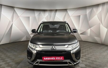 Mitsubishi Outlander III рестайлинг 3, 2018 год, 1 549 000 рублей, 7 фотография