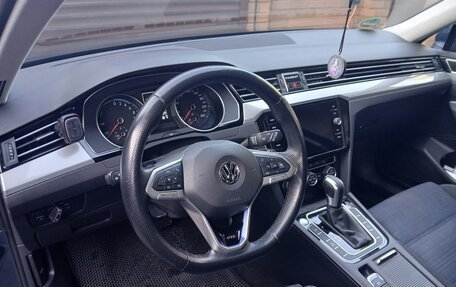 Volkswagen Passat B8 рестайлинг, 2020 год, 2 350 000 рублей, 2 фотография