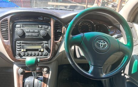 Toyota Kluger I, 2000 год, 1 050 000 рублей, 6 фотография