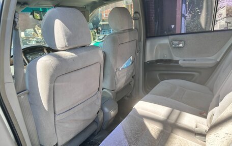 Toyota Kluger I, 2000 год, 1 050 000 рублей, 8 фотография