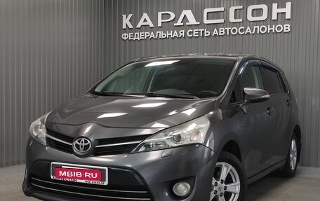 Toyota Verso I, 2013 год, 1 160 000 рублей, 1 фотография