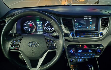Hyundai Tucson III, 2018 год, 1 690 000 рублей, 13 фотография
