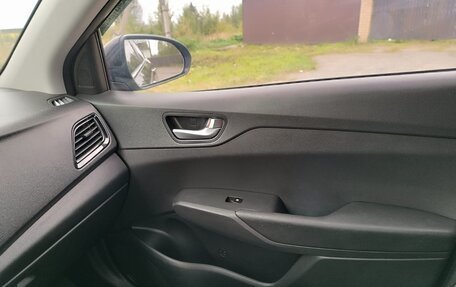 Hyundai Solaris II рестайлинг, 2020 год, 1 550 000 рублей, 6 фотография