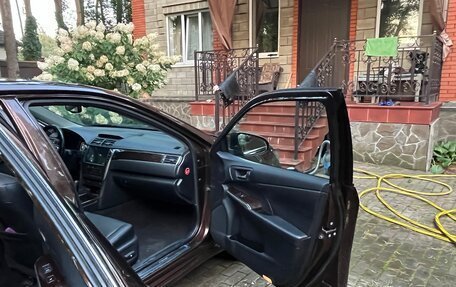 Toyota Camry, 2017 год, 2 000 000 рублей, 11 фотография