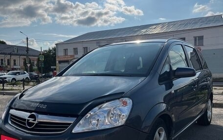 Opel Zafira B, 2008 год, 640 000 рублей, 2 фотография