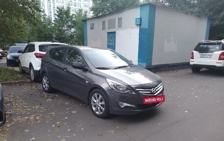 Hyundai Solaris II рестайлинг, 2015 год, 820 000 рублей, 4 фотография