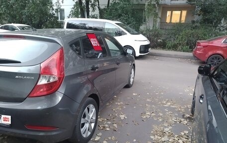 Hyundai Solaris II рестайлинг, 2015 год, 820 000 рублей, 3 фотография