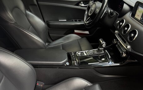 KIA Stinger I, 2018 год, 1 950 000 рублей, 3 фотография