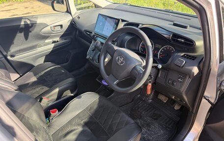 Toyota Wish II, 2012 год, 1 300 000 рублей, 6 фотография