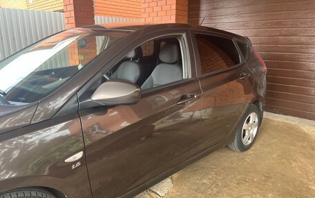 Hyundai Solaris II рестайлинг, 2015 год, 850 000 рублей, 10 фотография