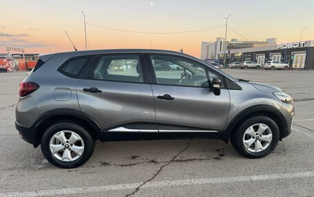 Renault Kaptur I рестайлинг, 2017 год, 1 099 000 рублей, 3 фотография