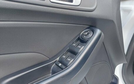 Ford Fiesta, 2017 год, 899 000 рублей, 17 фотография