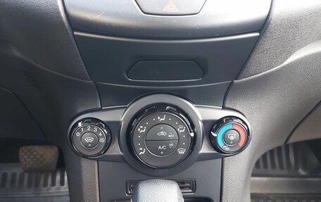 Ford Fiesta, 2017 год, 899 000 рублей, 14 фотография