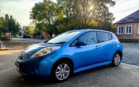 Nissan Leaf I, 2011 год, 640 000 рублей, 3 фотография