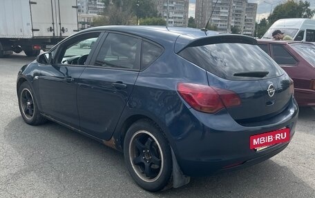 Opel Astra J, 2011 год, 390 000 рублей, 4 фотография