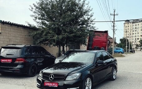 Mercedes-Benz C-Класс, 2011 год, 1 400 000 рублей, 1 фотография