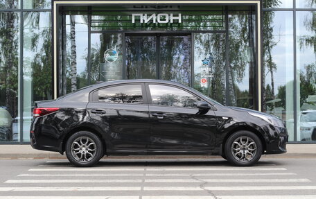 KIA Rio IV, 2017 год, 1 100 000 рублей, 4 фотография