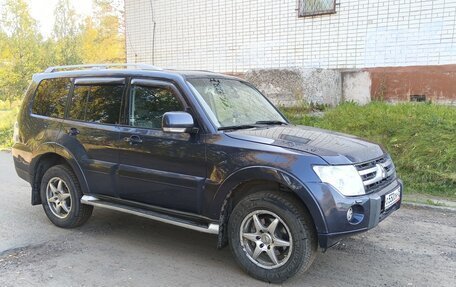 Mitsubishi Pajero IV, 2007 год, 1 300 000 рублей, 7 фотография