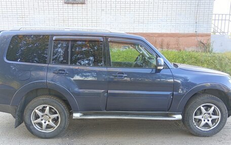 Mitsubishi Pajero IV, 2007 год, 1 300 000 рублей, 6 фотография