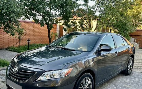 Toyota Camry, 2007 год, 1 030 000 рублей, 1 фотография