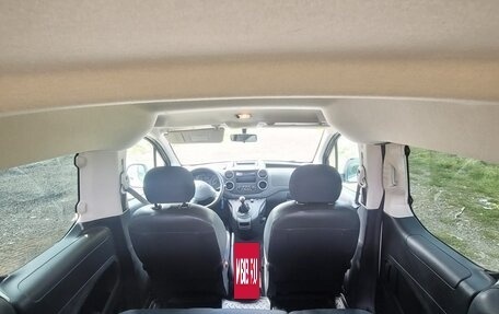 Peugeot Partner II рестайлинг 2, 2011 год, 800 000 рублей, 26 фотография