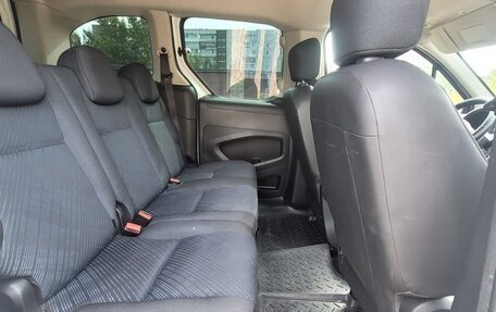 Peugeot Partner II рестайлинг 2, 2011 год, 800 000 рублей, 31 фотография