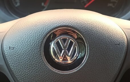 Volkswagen Polo VI (EU Market), 2016 год, 1 000 000 рублей, 26 фотография