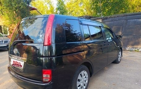 Toyota ISis I, 2005 год, 999 999 рублей, 5 фотография