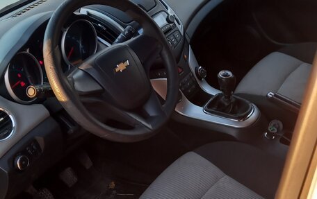 Chevrolet Cruze II, 2013 год, 900 000 рублей, 8 фотография