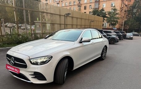 Mercedes-Benz E-Класс, 2022 год, 5 500 000 рублей, 2 фотография