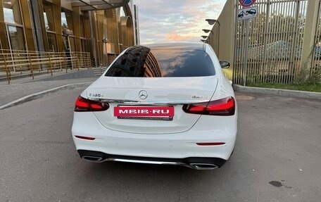 Mercedes-Benz E-Класс, 2022 год, 5 500 000 рублей, 5 фотография