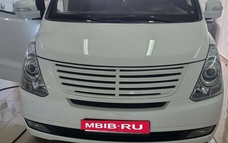 Hyundai Grand Starex Grand Starex I рестайлинг 2, 2012 год, 2 150 000 рублей, 3 фотография