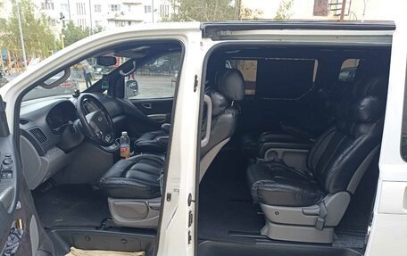 Hyundai Grand Starex Grand Starex I рестайлинг 2, 2012 год, 2 150 000 рублей, 9 фотография