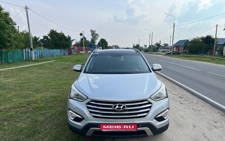 Hyundai Santa Fe III рестайлинг, 2015 год, 2 150 000 рублей, 1 фотография