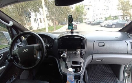 Hyundai Grand Starex Grand Starex I рестайлинг 2, 2012 год, 2 150 000 рублей, 17 фотография