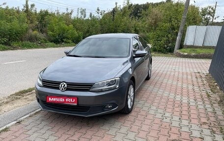 Volkswagen Jetta VI, 2014 год, 1 280 000 рублей, 1 фотография
