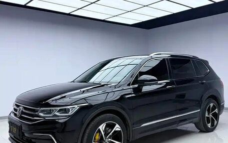 Volkswagen Tiguan II, 2022 год, 2 270 334 рублей, 1 фотография