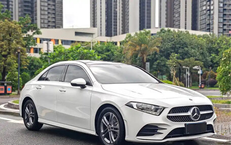 Mercedes-Benz A-Класс, 2021 год, 1 690 000 рублей, 1 фотография