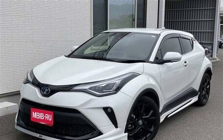 Toyota C-HR I рестайлинг, 2022 год, 1 975 000 рублей, 1 фотография