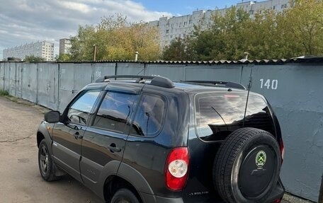 Chevrolet Niva I рестайлинг, 2010 год, 495 000 рублей, 6 фотография