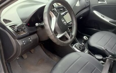 Hyundai Solaris II рестайлинг, 2013 год, 860 000 рублей, 1 фотография