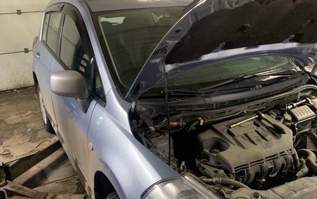 Nissan Tiida, 2010 год, 650 000 рублей, 3 фотография