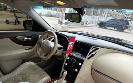 Infiniti FX II, 2011 год, 2 300 000 рублей, 21 фотография