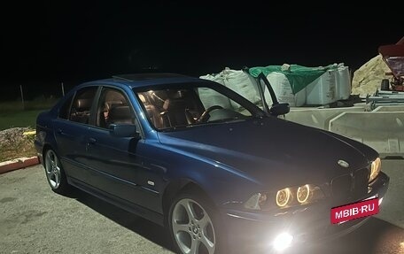 BMW 5 серия, 2003 год, 800 000 рублей, 2 фотография